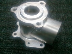 アルミニウム継手