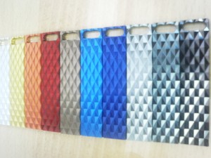 染色アルマイト　色見本