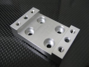 アルミ　搬送装置用部品　２