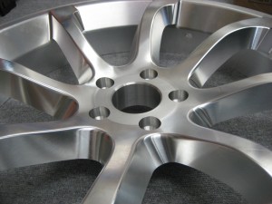 23incアルミホイールの試作